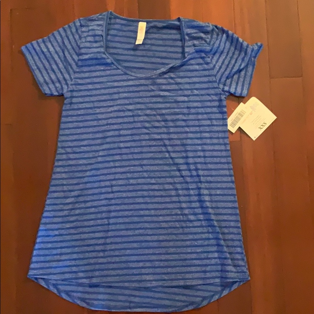 NWT LulaRoe Classic T